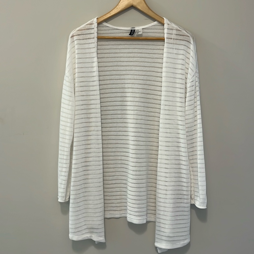 H&M ✨ White Sheer Striped Cardigan Sz M